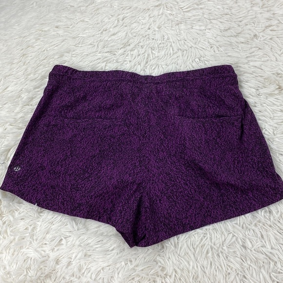 Lululemon Breakaway Short (3") Circuit Aurora Black / Black - Picture 7 of 7